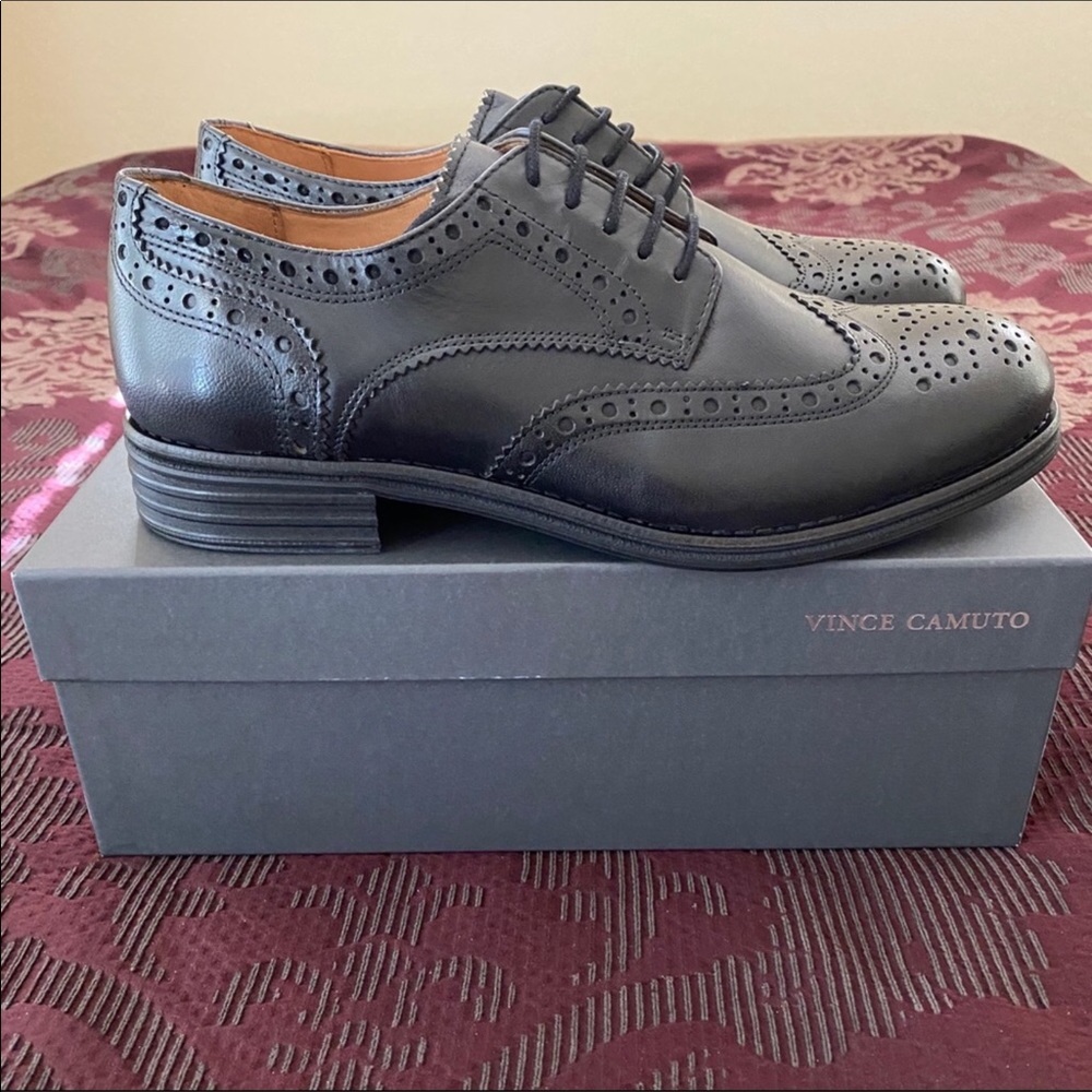 Vince Camuto Corten Wingtip Oxfords 10.5 NEW